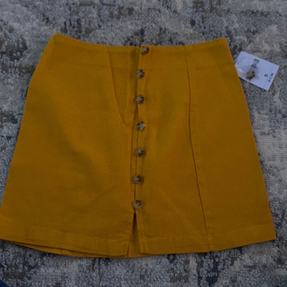 Mustard yellow skirt